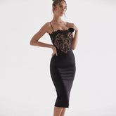 Bodycon-Cocktail-Midikleid mit Blumenspitze und Korsett - Schwarz